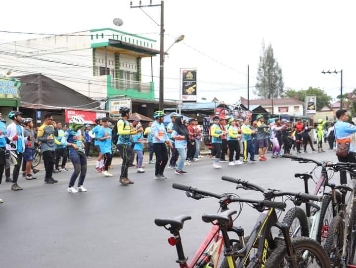 Promosikan Wisata, Disparbudpora Dairi Jelajah Alam Sidikalang Diikuti Goweser dari Luar Daerah