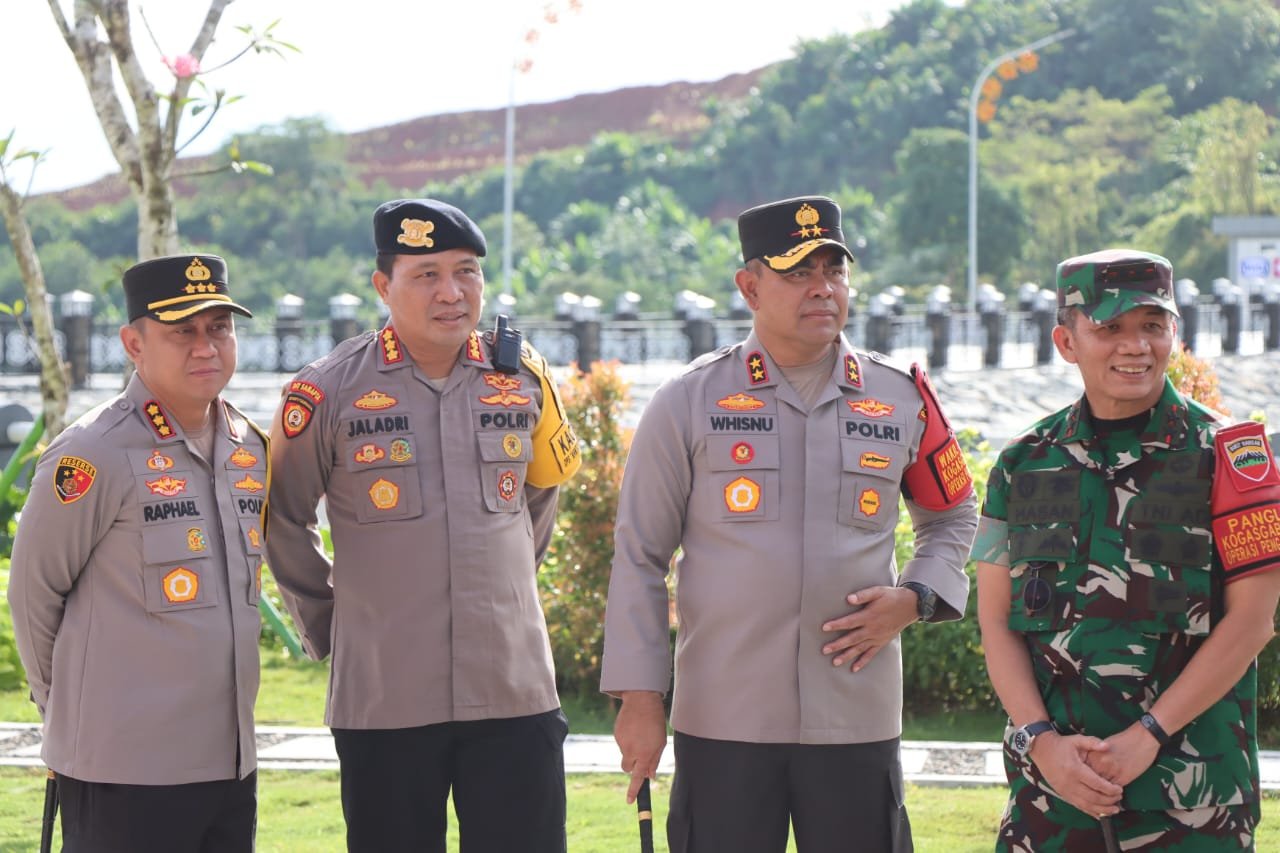 Kapolres Deli Serdang Melakukan Pengawalan Presiden Dalam Rangka Meresmikan Bendungan Lau Simeme