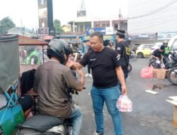 CDI Entertain Kembali Berbagi Takjil Di Seputaran Tugu Kota Binjai